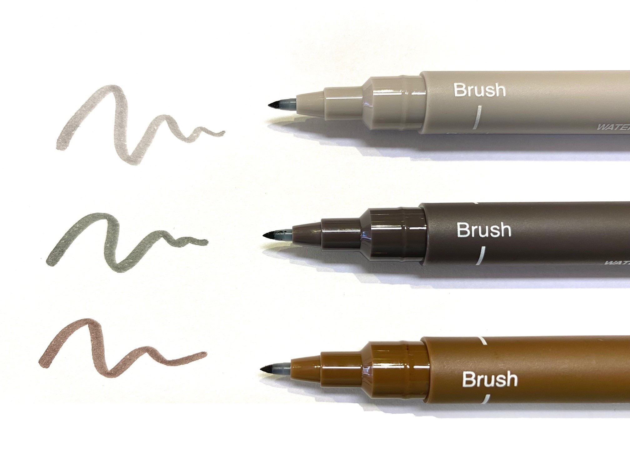Uni Pin Fineliner Brush - keuze uit 3 kleuren