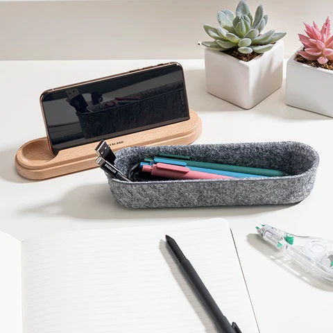 Kikkerland Vilten Etui En Telefoonhouder