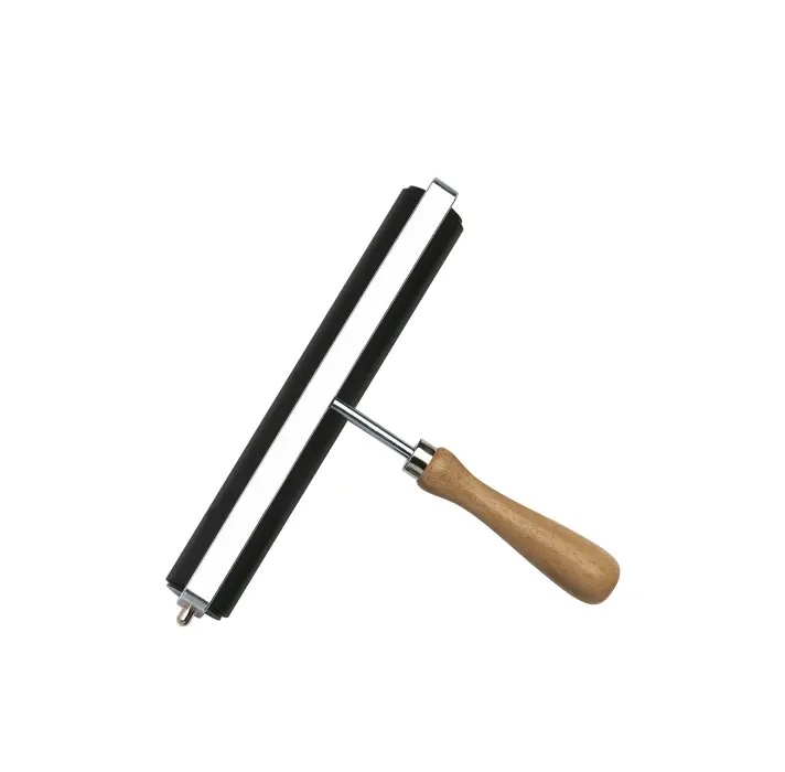Ami Hand Aandrukroller Nr.4  20cm