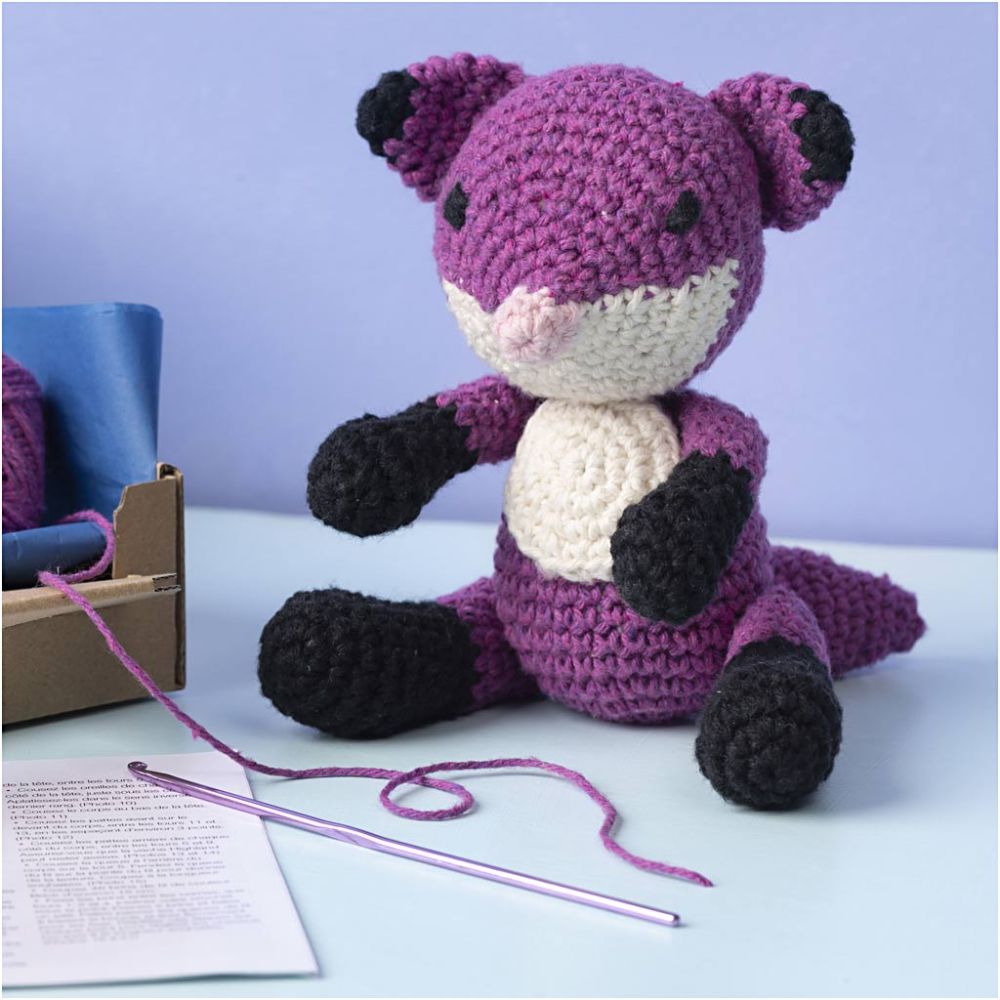Haaksetje Amigurumi, Vos, zwart, plum - Afbeelding 1