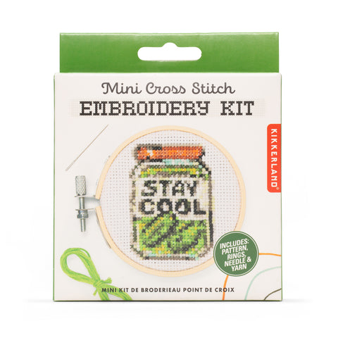 Kikkerland Mini Borduurpakket - Stay Cool Augurkenpot 7,5cm - Afbeelding 3