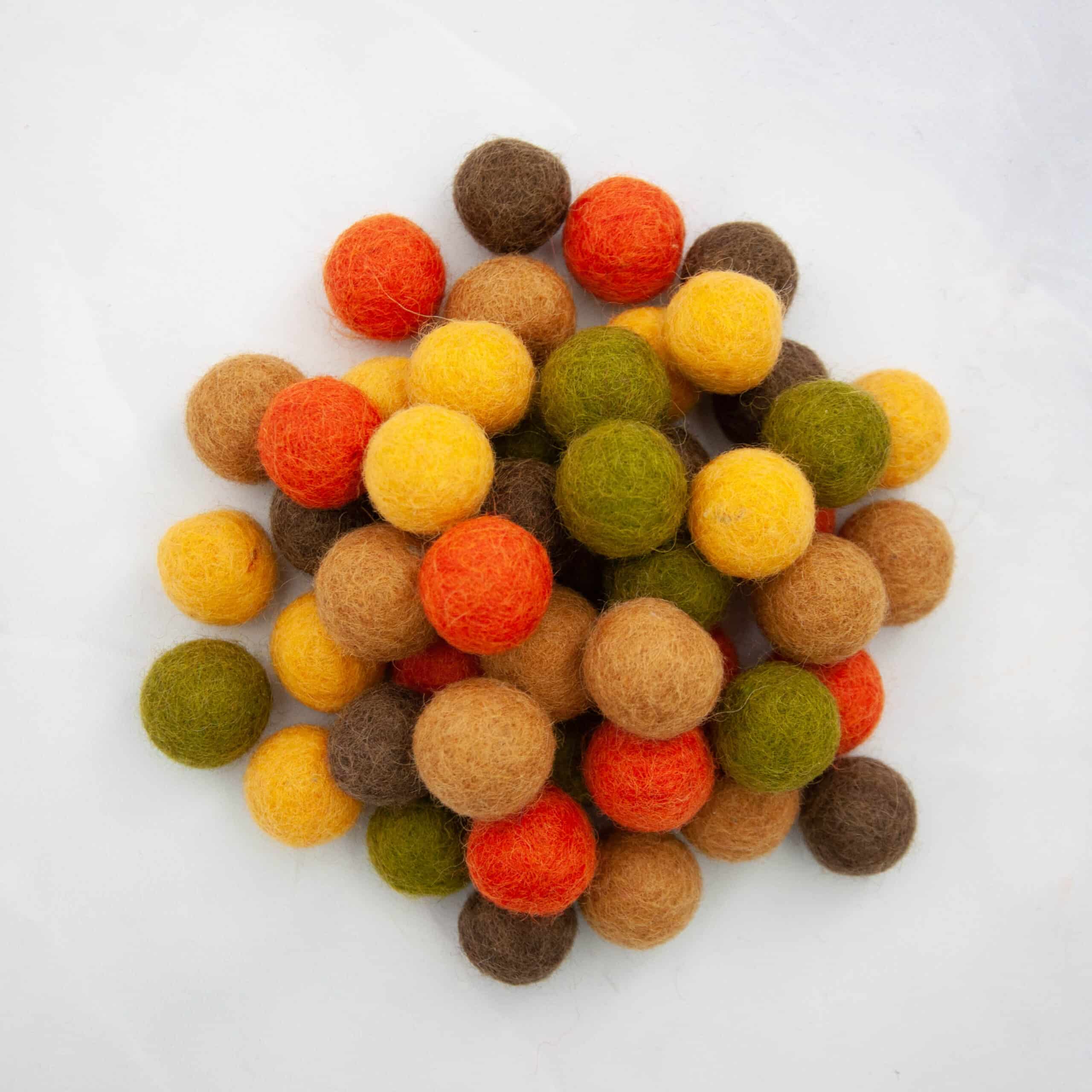 Viltballetjes 18 mm – 10 x 5 Kleuren – Herfstkleuren Mix voor Knutselen en Decoratie