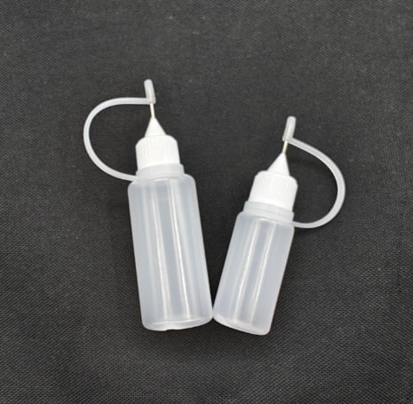 Hobby & Crafting Fun Naaldpunt applicatorflesjes 2 stuks 10 ml + 20 ml (naaldpunt 1,2 mm)
