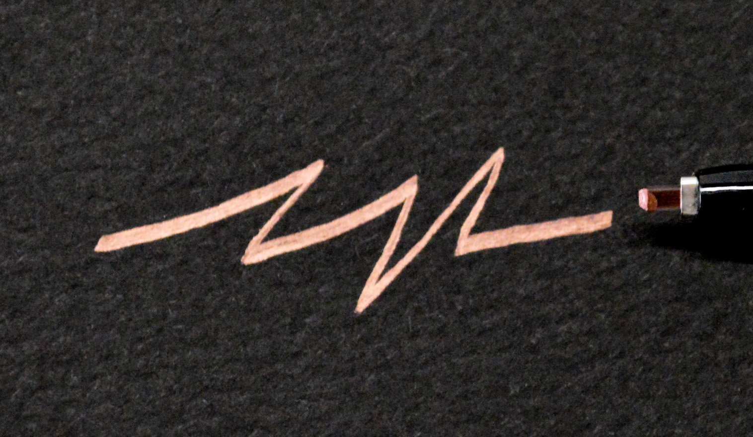 Sakura Pen-Touch Kalligrafie Verfstift C 1.8mm - keuze uit 5 kleuren - Afbeelding 2